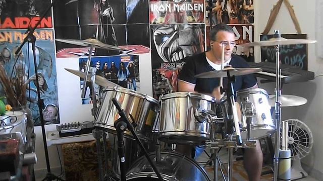 QUEEN - Who Wants to Live Forever (Live Wembley 86) - Drum Cover смотреть онлайн