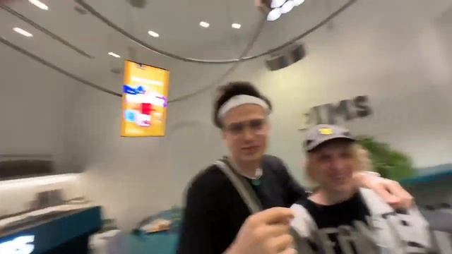 Плохой Парень купил себе Феррари смотреть онлайн