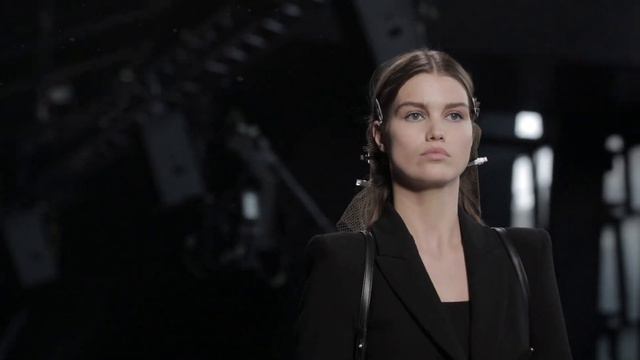 Alberta Ferretti F/W 2019 | Backstage. смотреть онлайн