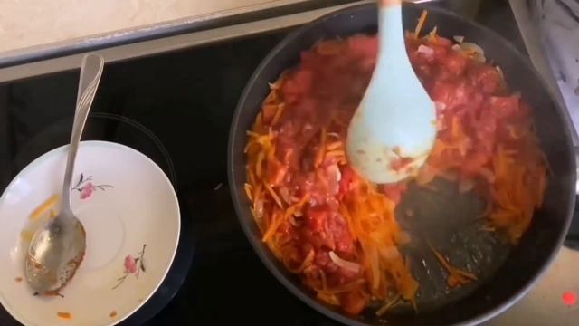 ЛЕНИВЫЕ ГОЛУБЦЫ В ДУХОВКЕ/ЛЕГКО,БЫСТРО/Ароматная овощная подлива/Вкуснейший обед для всей семьи смотреть онлайн