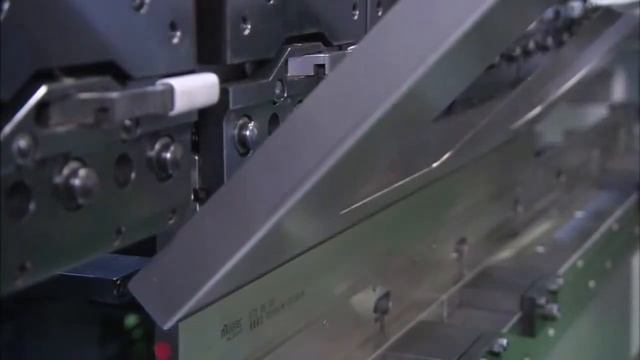 Сервогидравлический листогибочный пресс BH смотреть онлайн