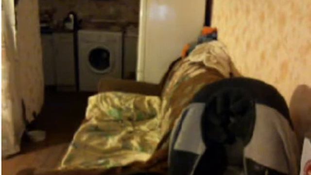 Парень поймал белку (Very Drunk Guy)