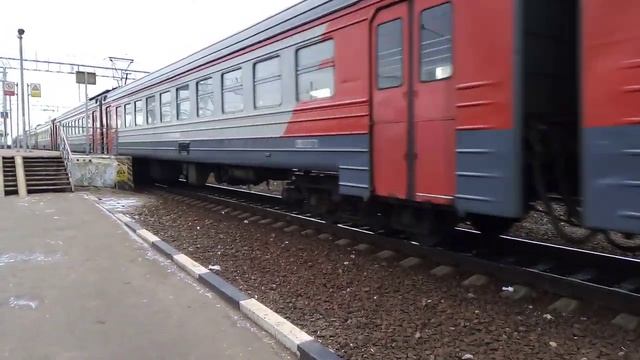 ЭЛЕКТРОПОЕЗД ЭД2Т-0043 НА СТАНЦИИ ЛЮБЕРЦЫ 2 смотреть онлайн