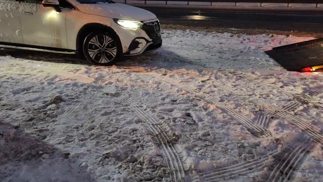 Прибыл Mercedes-Benz EQE SUV (клиентский) смотреть онлайн