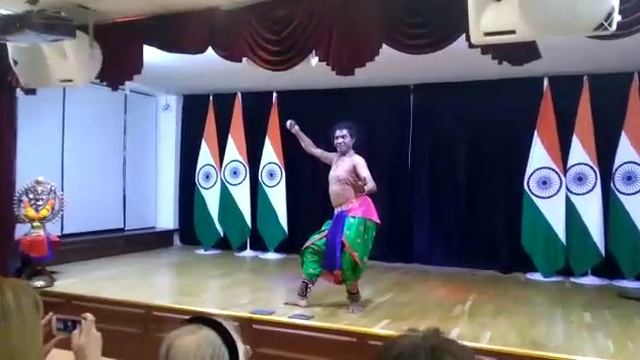 Джоли Метьо в посольстве Индии в Москве смотреть онлайн