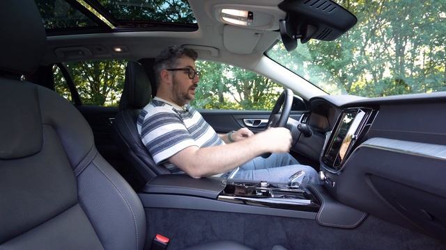 2024 Volvo V60 T6 Recharge AWD Plus Dark Review смотреть онлайн