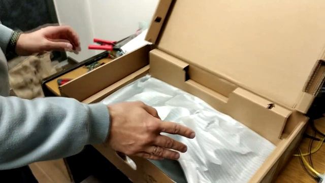 Обзор и распаковка монитора Dell P2418D смотреть онлайн