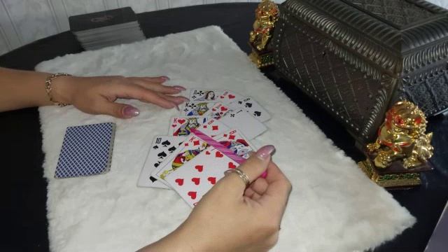 Мысли, чувства, действия мужчины ? Гадание таро сегодня онлайн.