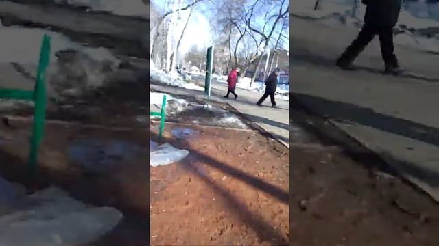 что можно делать на спрорт площадке? смотреть онлайн