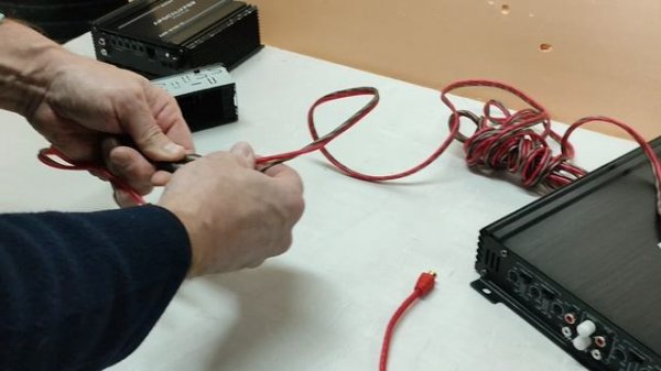 Применение игриков (RCA разветвителей)