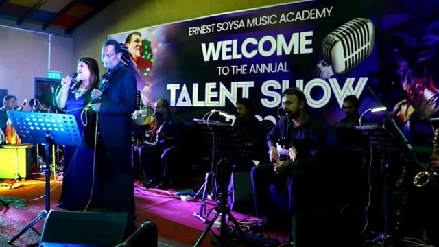 Chandra Me Ra Paya Awa Fiona Jayathilake & Artist Nuwan Gunawardene смотреть онлайн