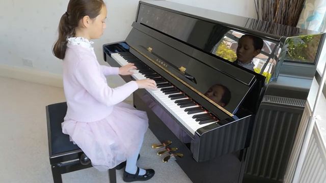 WONDER KEYS Piano Competition | Sonatine op 20 Nr. 1 Allegro and Rondo Allegro - Isabella Roebuck смотреть онлайн