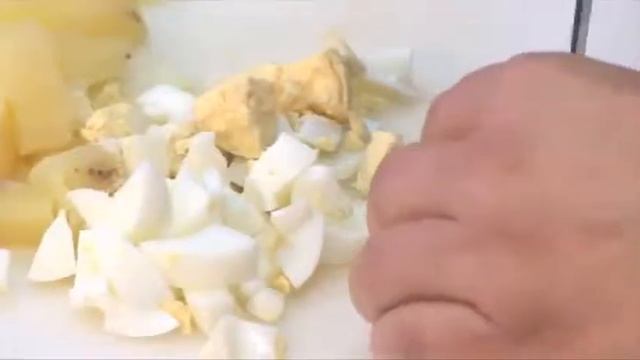 Простой и быстрый РЕЦЕПТ ОЛИВЬЕ! салат оливье летний быстро смотреть онлайн