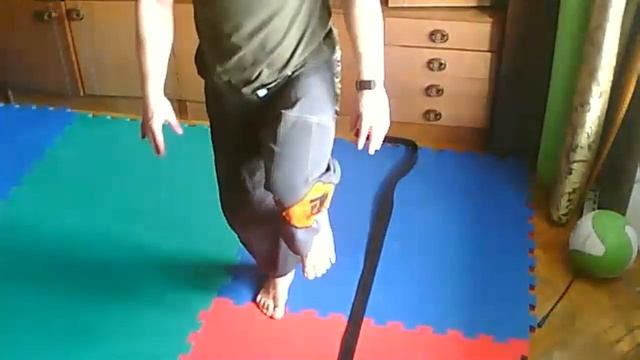 Онлайн занятие для детей по физкультуре – упражнения на баланс