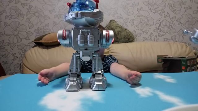 Интерактивный робот смотреть онлайн