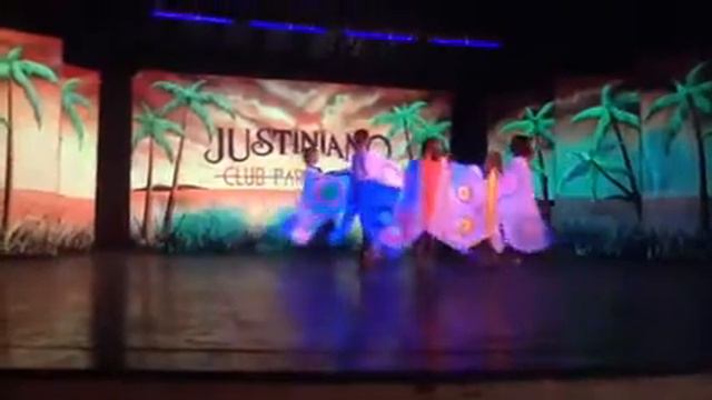 Джустиниано Парк Конти. Детское шоу часть 2 смотреть онлайн