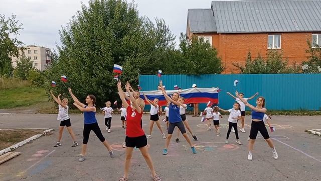 флешмоб "Вперёд, Россия!" Верховское КДО смотреть онлайн