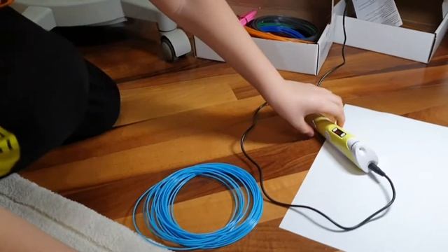 3d ручка , волшебная ручка которая может рисовать в воздухе смотреть онлайн