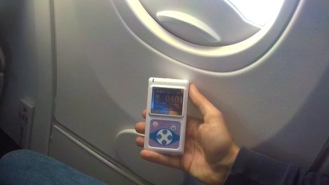 Дозиметр Радиаскан 701а в самолёте при взлёте до высоты 12 км | Gamma Radiation In Flight