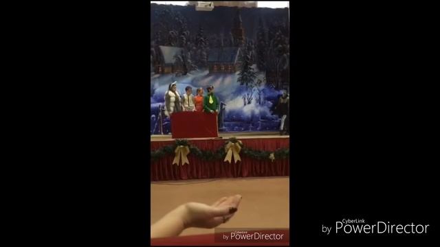 Моя ёлка в школе.    Сценка 