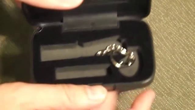 Olight i3s EOS Mini review (After 6+ months of use) смотреть онлайн