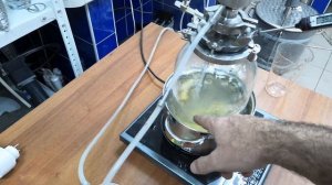 Перегонка ароматного настоя под вакуумом