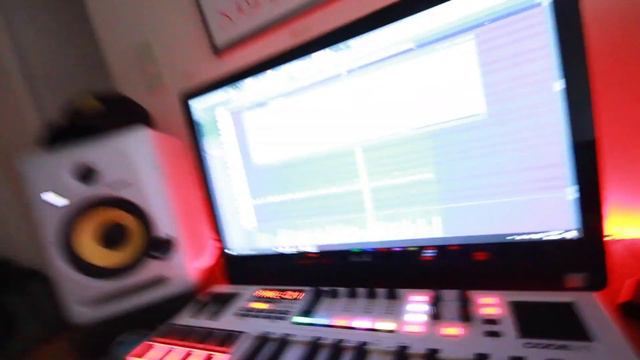 making beats with looperman (vlog) смотреть онлайн