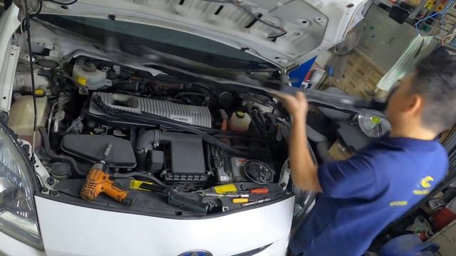 Prius~ Zvw30更換ABS加壓泵 смотреть онлайн