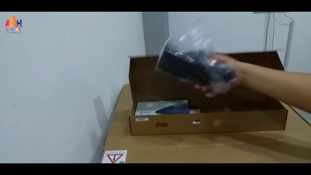 UNBOXING DELL Inspiron 5400 AIO (i7-1165G7 , 8GB, 1TB, 256GB SSD, 23.8 Inch, MX330 2GB, Win10Home) смотреть онлайн