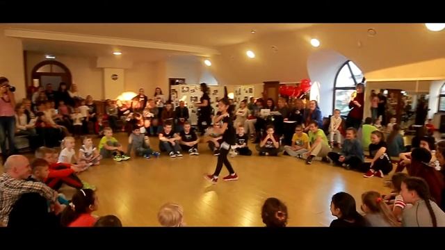 Открытие второй школы танцев 'Step By Step' г.Ессентуки смотреть онлайн