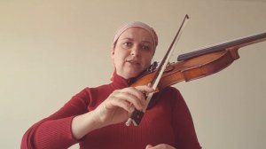 Урок скрипки. Как добиться гибкости правой руки? Часть 2- упражнения со смычком и скрипкой.