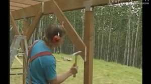 Крепление опорных столбов террасы