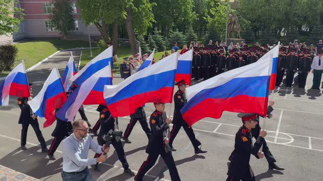 Россия! Вперед! И только вперед!!! Первый московский кадетский корпус! Выпуск 2024 смотреть онлайн