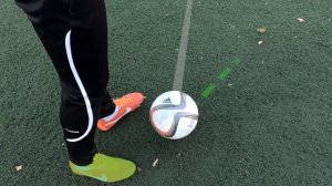 Обучение крученому удару | Curve tutorial. Bend it like Beckham. От Живого Футбола