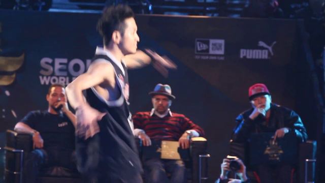 Hong 10(KOR) vs Lil zoo(MAR) - Red Bull BC One 2013 in Seoul (Quarter-Final) смотреть онлайн