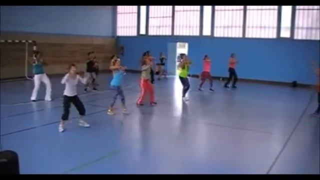 Zumba 5 juin 2ème partie смотреть онлайн