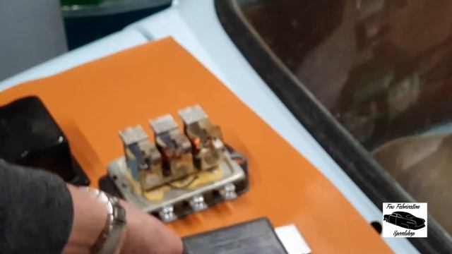 Classic Fiat 500 voltage regulator swap How to DIY смотреть онлайн