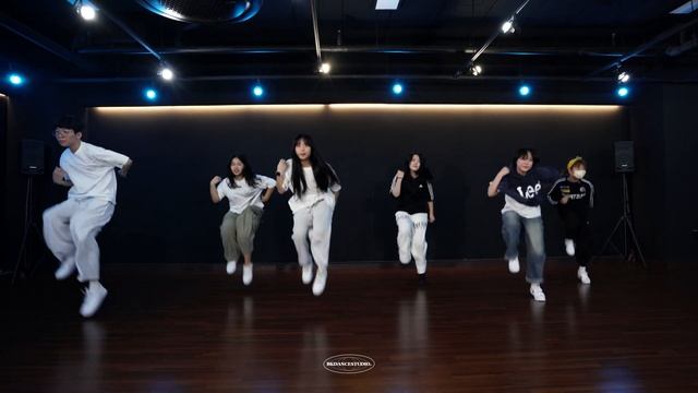 LE SSERAFIM (르세라핌) - Perfect Night l HOSHI_LOCKING смотреть онлайн