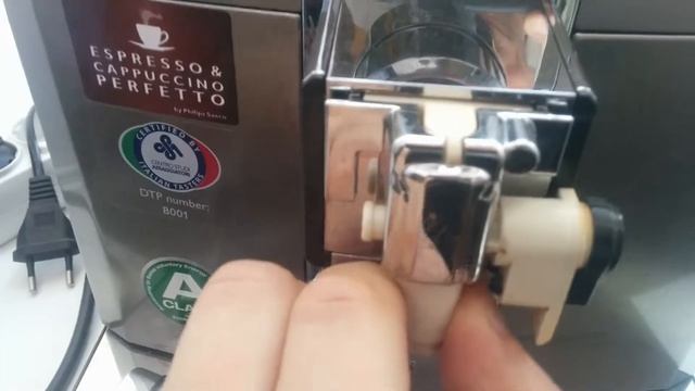 Как чистить капучинатор Saeco Syntia cappucchino смотреть онлайн