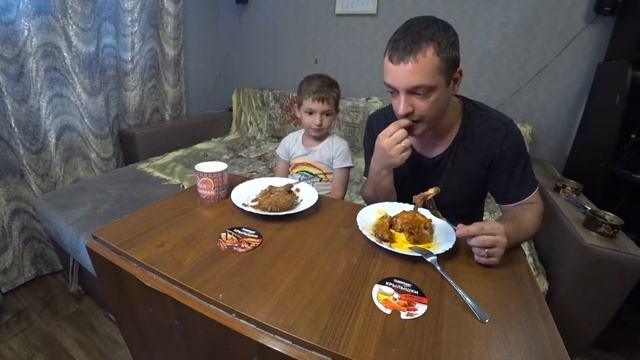 Необычные консервы из магазина светофор. Вкусно? Сюрприз в конце видео!