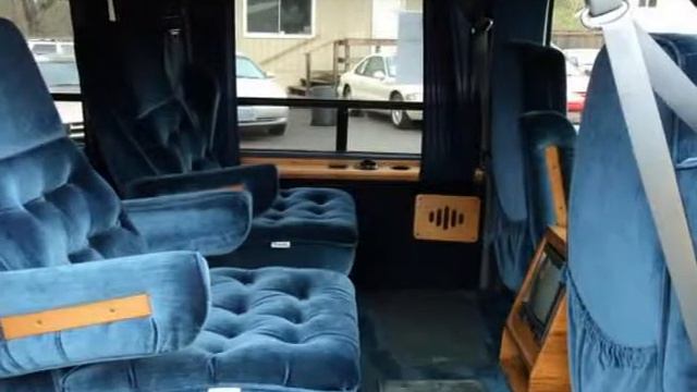 1993 Ford Econoline Conversion Van (Grants Pass, Oregon) смотреть онлайн