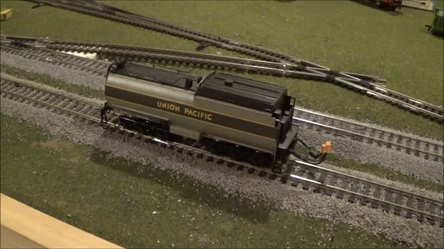 Bachmann Overland Limited 4-8-4 Review and Run смотреть онлайн