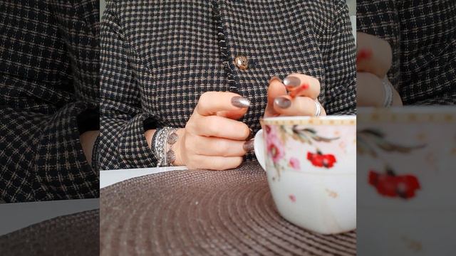 Кофейная чашка расскажет вам о событиях ближайшего будущего! смотреть онлайн