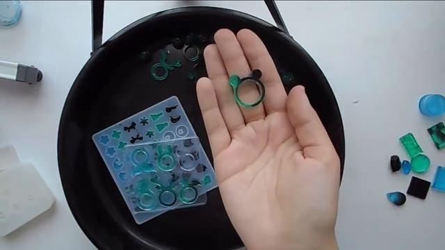 Эпоксидная смола. Заливка мелких и ажурных форм в первый раз. смотреть онлайн