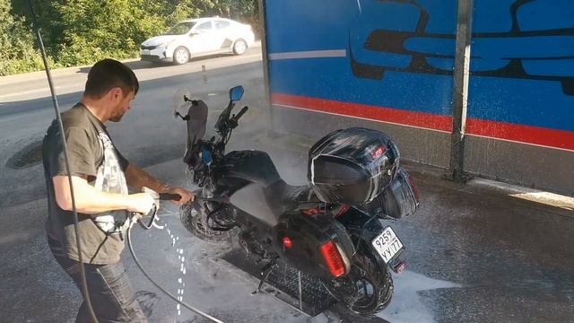 Как помыть мотоцикл всего за 50₽ смотреть онлайн