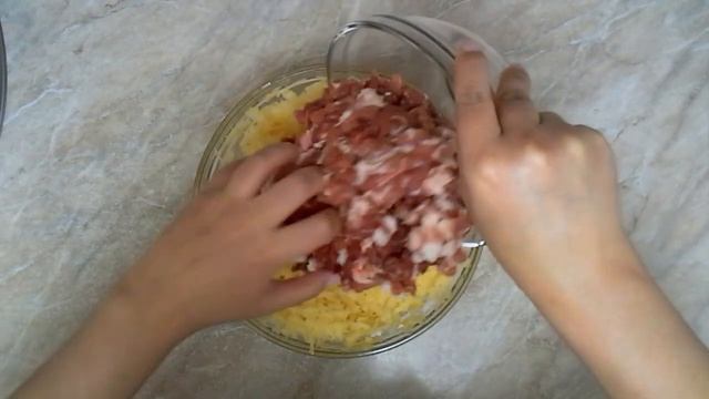 Картофельная колбаса с мясом смотреть онлайн