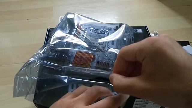 ASRock H110M ITX Unboxing + Overview смотреть онлайн