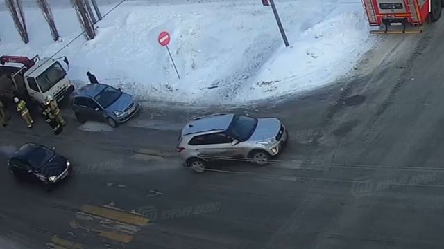 Возгорание ул. Свердлова - ул. Степана Разина _ 09.03.2021 смотреть онлайн