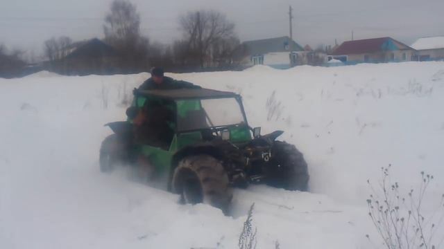 езда по снегу на пневмаходе смотреть онлайн