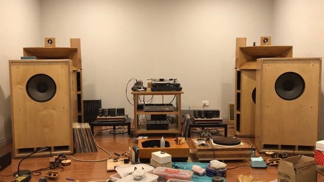 Tannoy monitor gold 15” & Bluesound node 2i смотреть онлайн